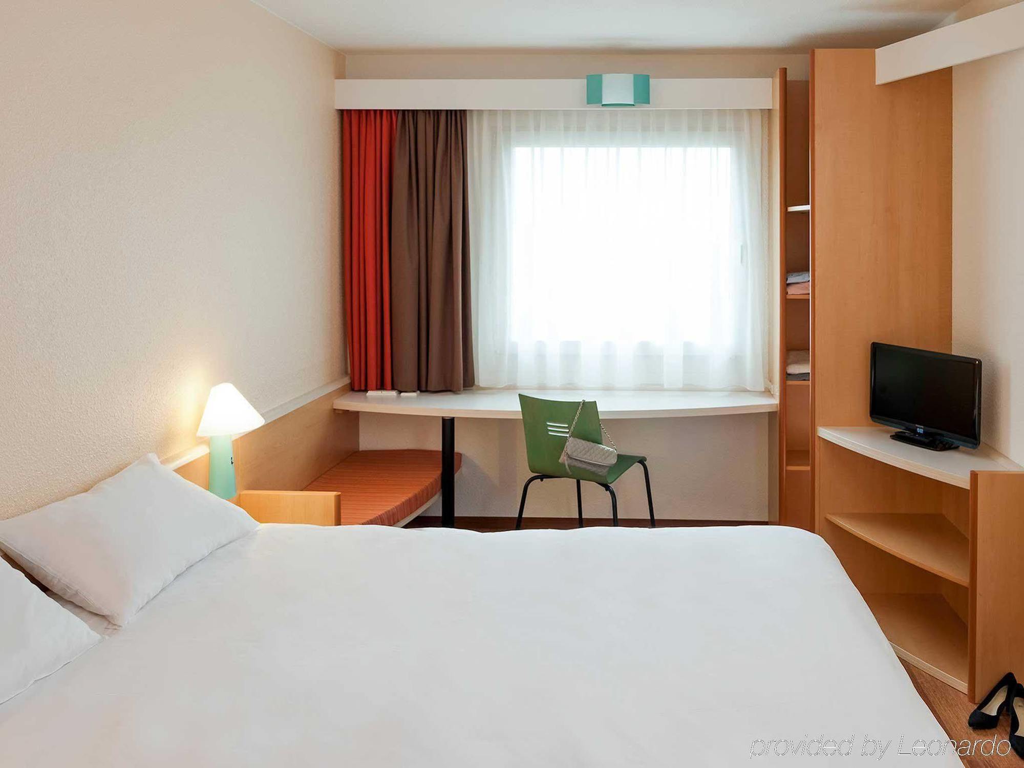 Ibis Szczecin Centrum Exterior photo